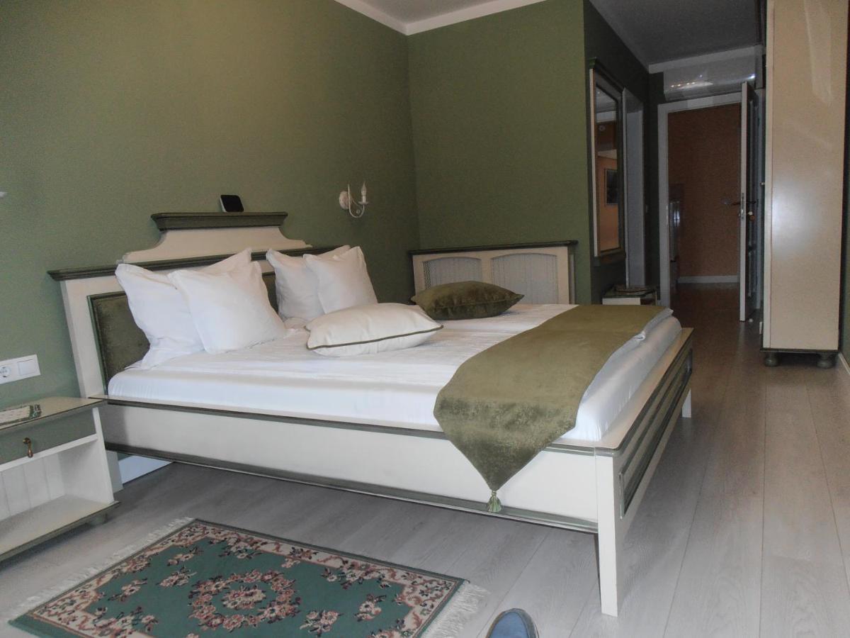 Gothic House Apartment Sibiu Bagian luar foto