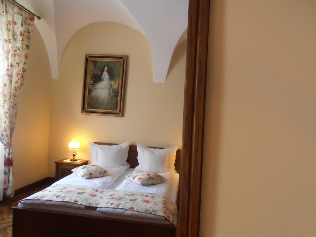 Gothic House Apartment Sibiu Bagian luar foto