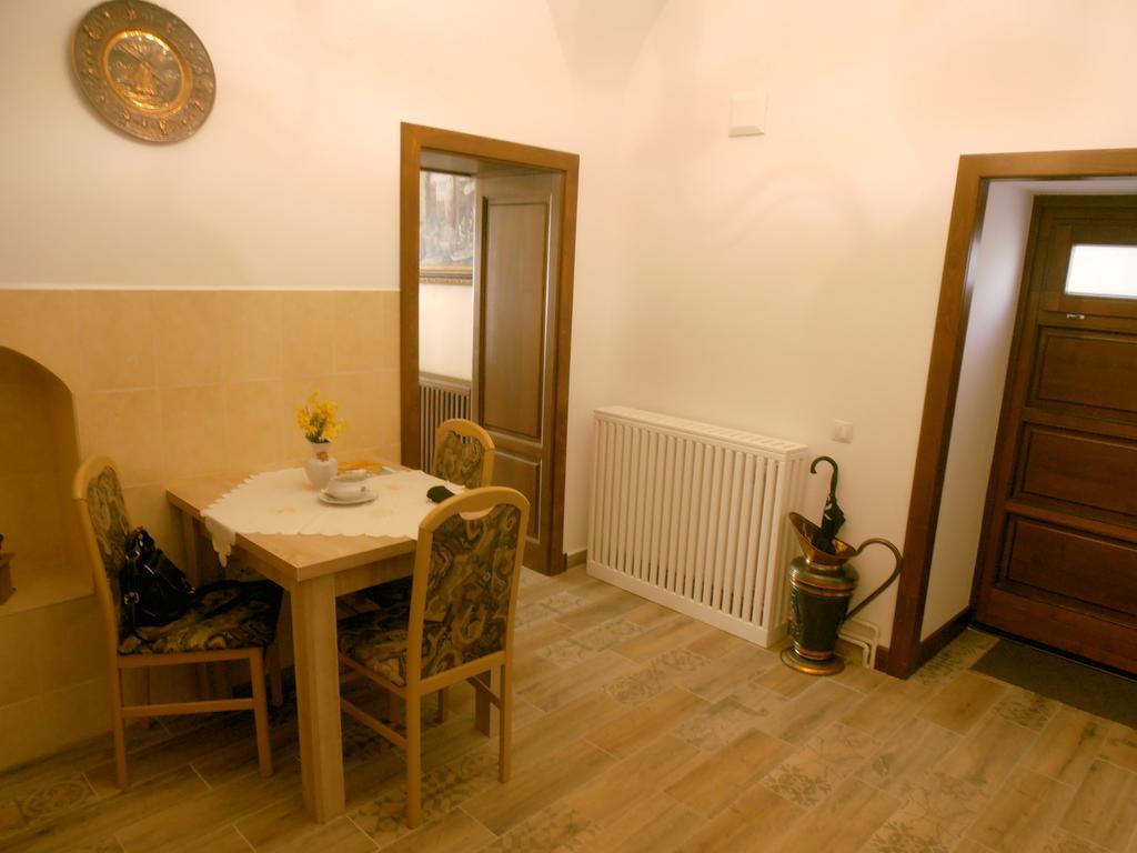 Gothic House Apartment Sibiu Bagian luar foto