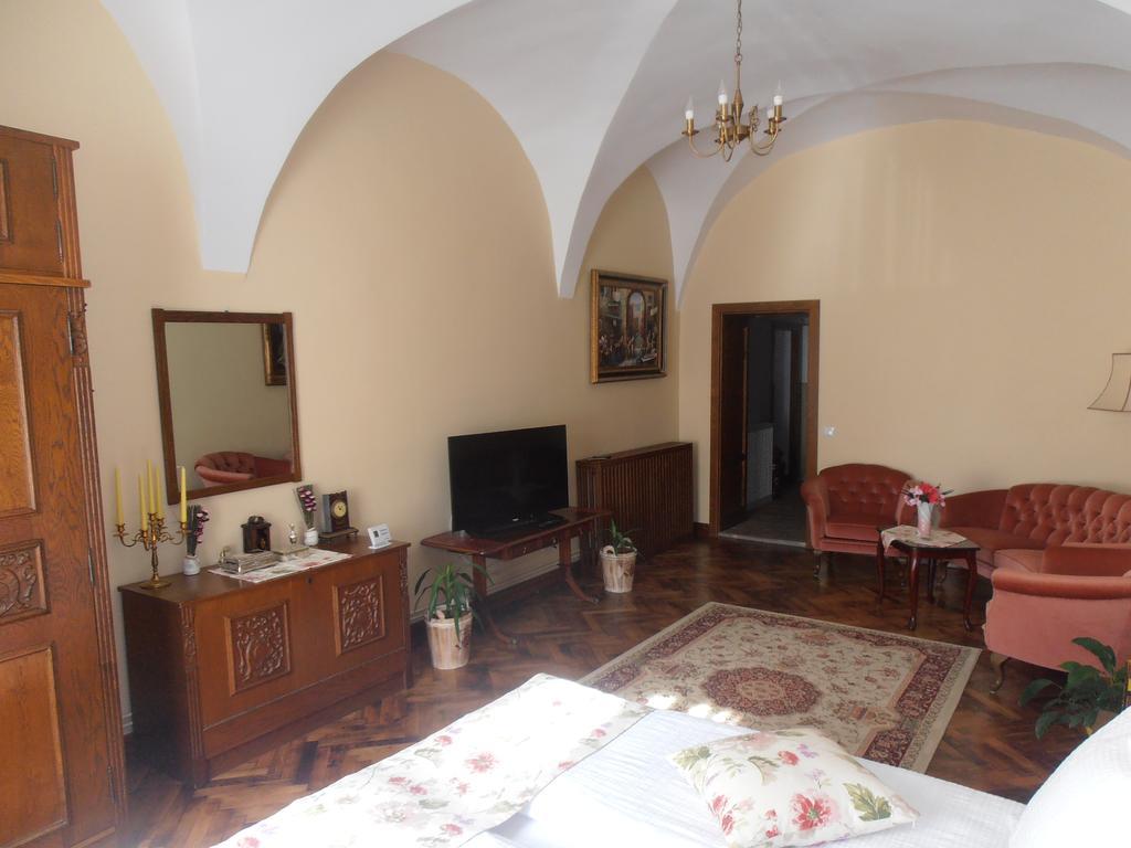 Gothic House Apartment Sibiu Bagian luar foto