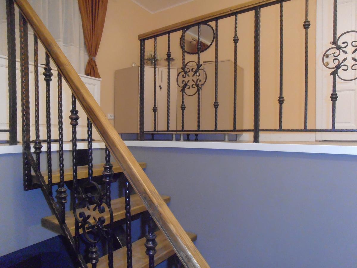 Gothic House Apartment Sibiu Bagian luar foto